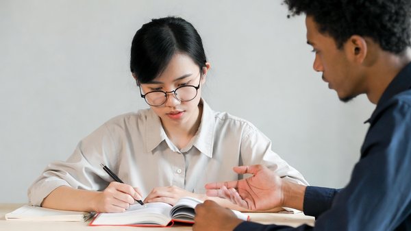Job étudiant soutien scolaire : comment bien démarrer et réussir