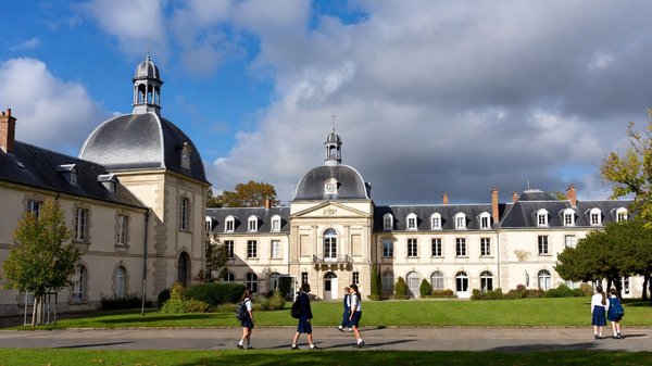 Écoles privées dans les Yvelines : comment choisir la meilleure option pour votre enfant